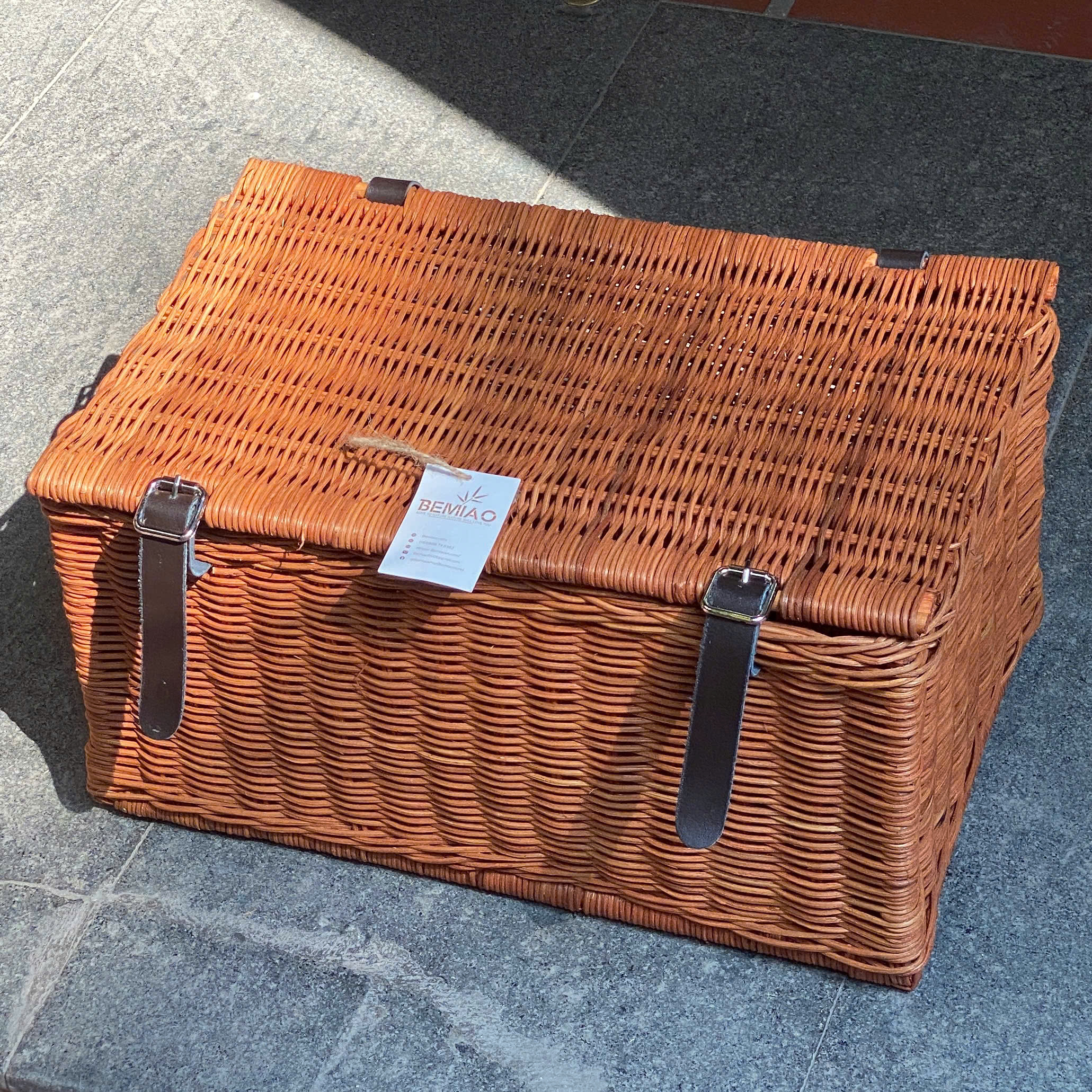 Vali quai da - Leather strap suitcase