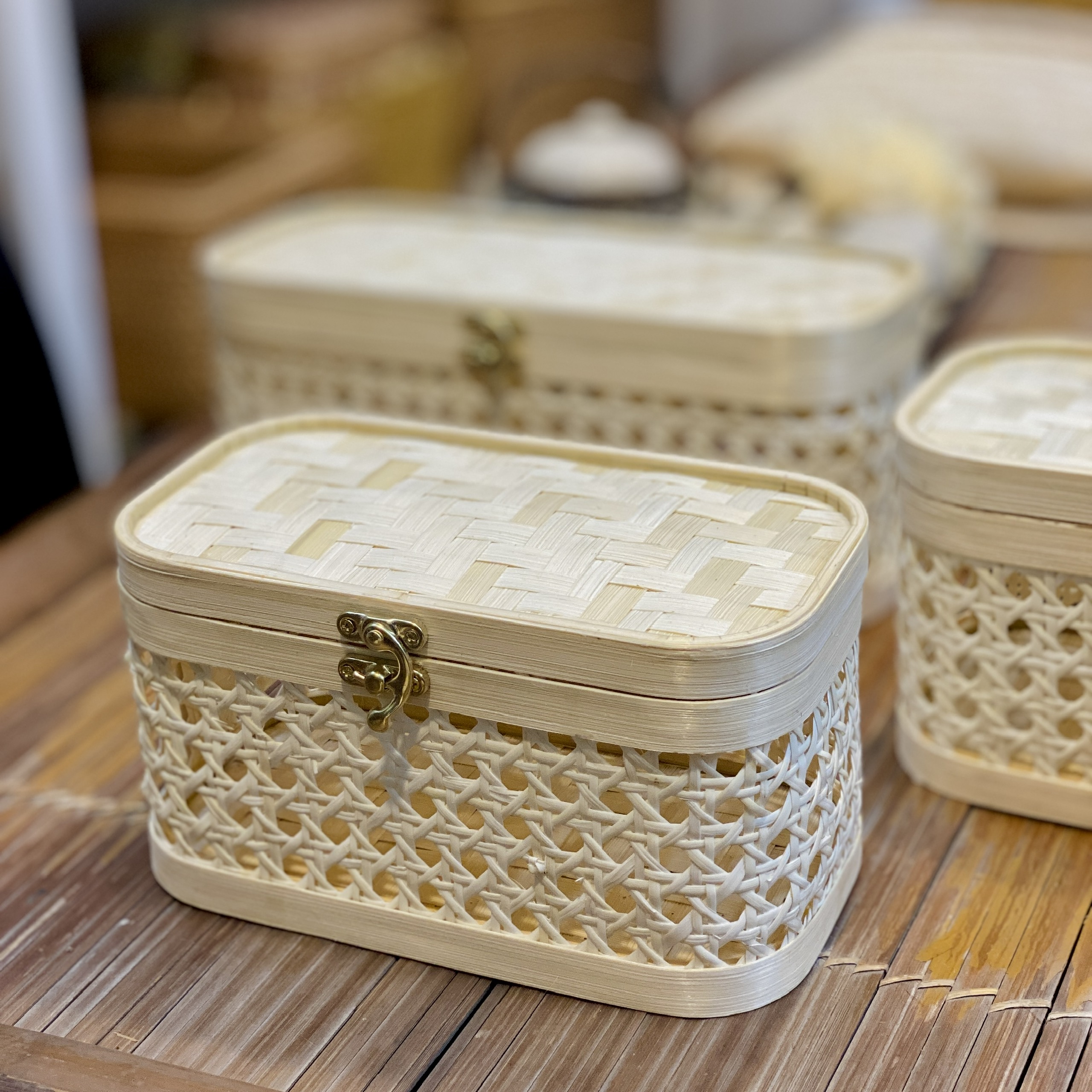Hộp quà mắt cáo - Lattice gift box